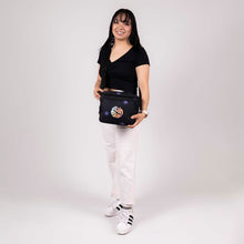 Cargar imagen en el visor de la galería, Kit Escolar Chenson 1818: Mochila, Lonchera y Lapicera - 1866004-KC3