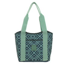 Cargar imagen en el visor de la galería, Kit Escolar Chenson 1818: Mochila, Lonchera y Lapicera - 1866248-KC3