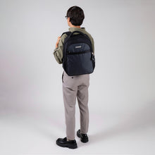 Cargar imagen en el visor de la galería, Mochila Grande Chenson Profesional - HERI Edition CP65917-2