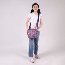 Cargar imagen en el visor de la galería, Kit Escolar Chenson para Niña Happy Girl: Mochila, Lonchera y Lapicera - HG66384-KC3